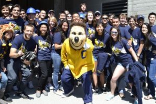 Oski Bear celebrated Cal Day with students